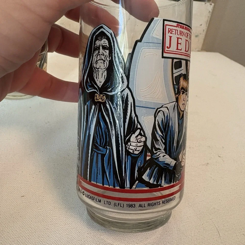 TWO Vintage 1983 Star Wars Glasses Coca Cola Burger King THRONE ROOM TATOOINE